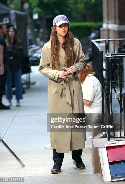 Melanie Griffith And Dakota Johnson At Melanie Griffith And Dakota Johnson At