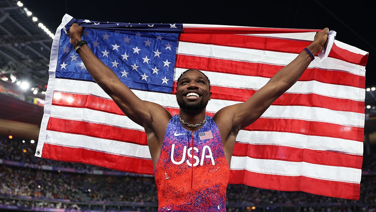 Michael Johnson Weighs In: Tyreek Hill Vs. Noah Lyles – A Track Showdown? Michael Johnson Weighs In: Tyreek Hill Vs. Noah Lyles – A Track Showdown?