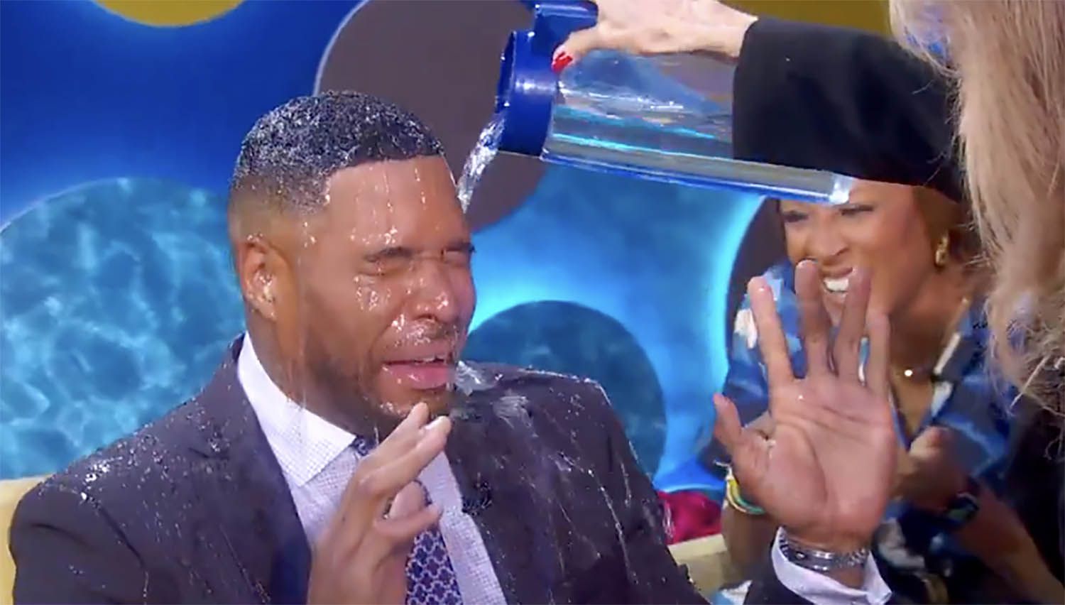 Michael Strahan Soaked By Susan Lucci: Video Goes Viral Michael Strahan Soaked By Susan Lucci: Video Goes Viral