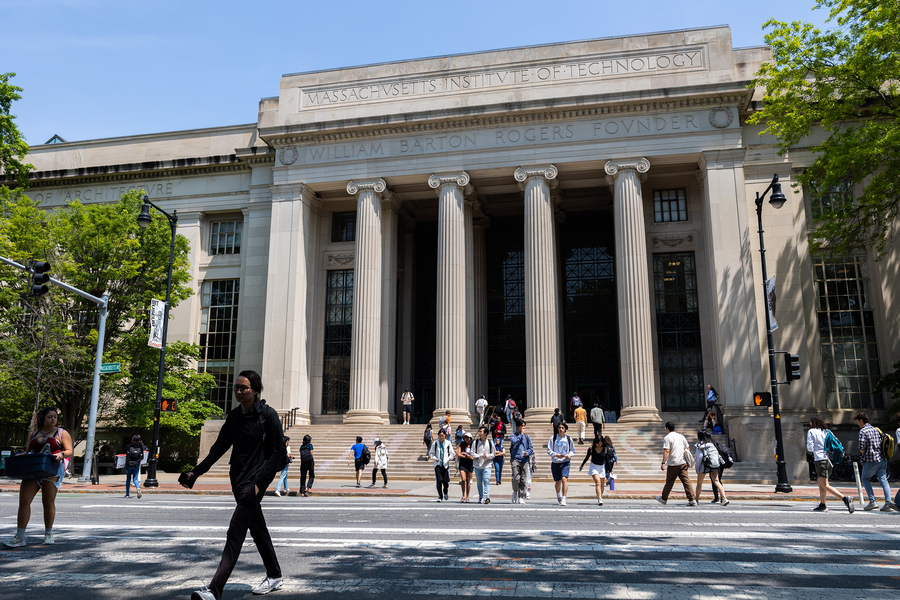 MIT Disavows Student's AI Research Paper MIT Disavows Student's AI Research Paper