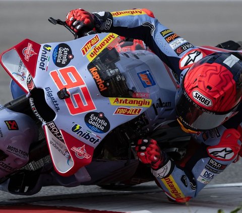 MotoGP Inggris FP1: Marc Marquez Dominasi, Insiden Motor Mogok MotoGP Inggris FP1: Marc Marquez Dominasi, Insiden Motor Mogok