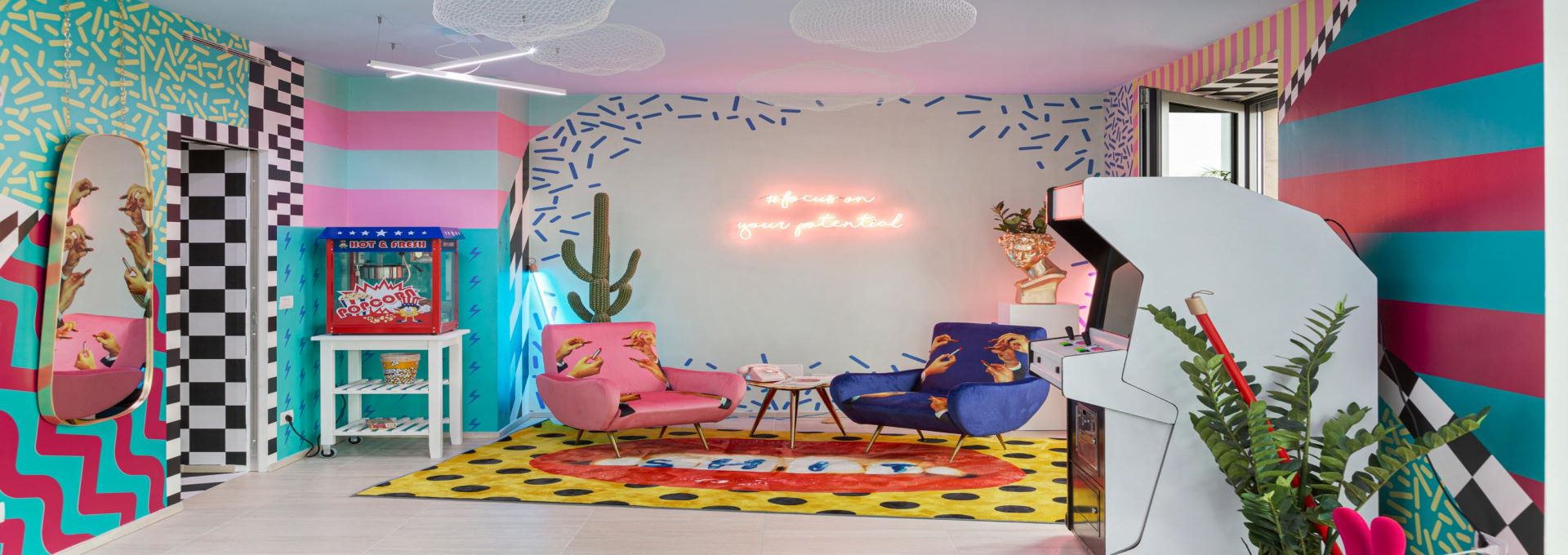 MTV Cribs: The Most Extravagant Homes Of Today's Wealthy MTV Cribs: The Most Extravagant Homes Of Today's Wealthy