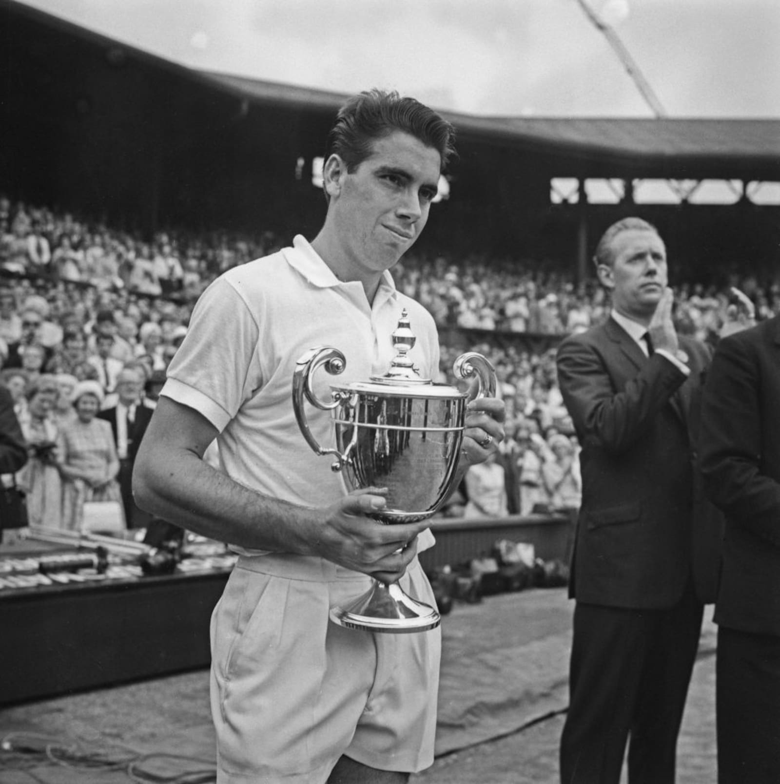 Muere Juan Aguilera: Adiós A Una Leyenda Del Tenis Español Muere Juan Aguilera: Adiós A Una Leyenda Del Tenis Español