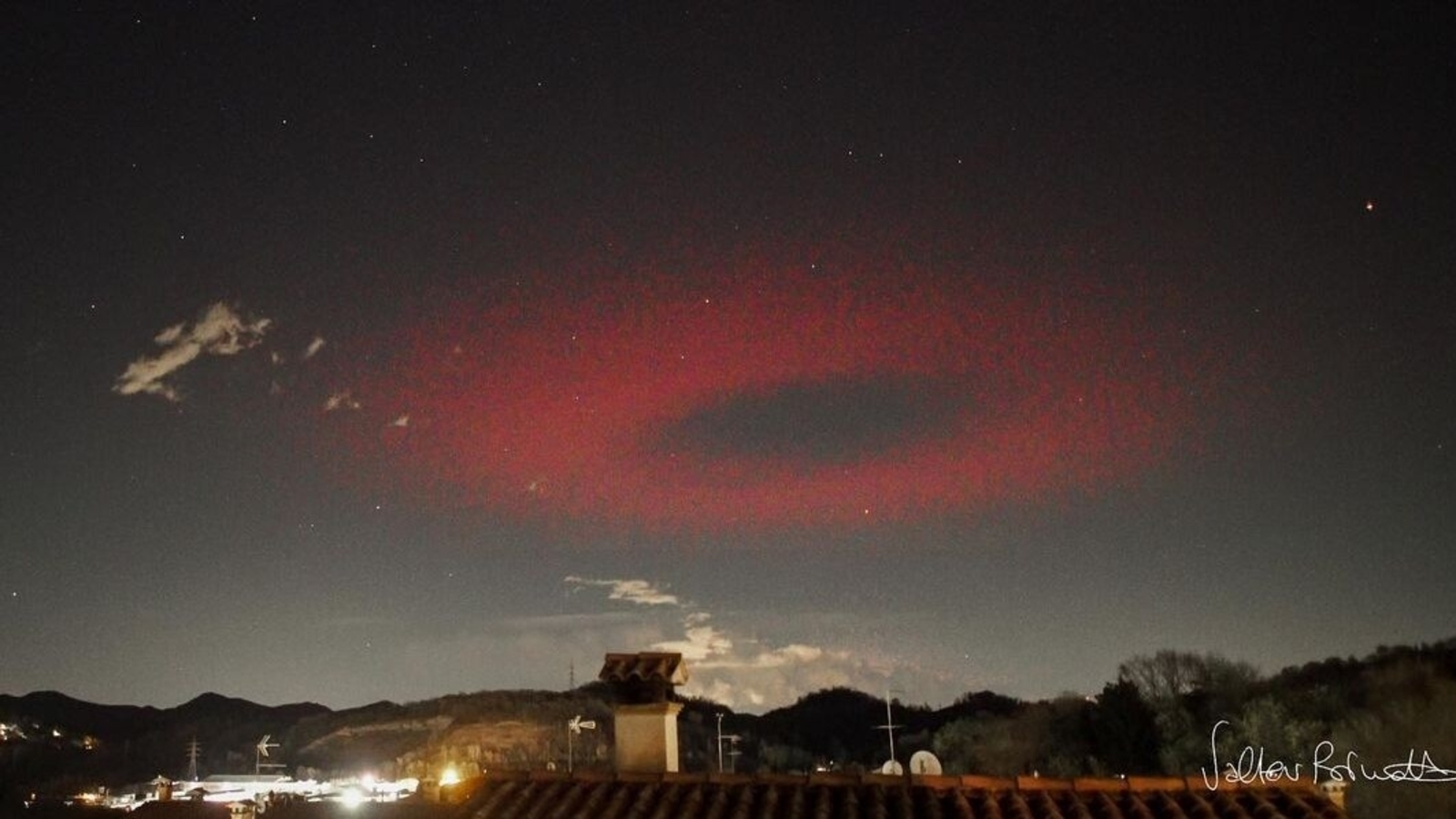 Mysterious Red Lights France: Explaining The Recent Aerial Activity Mysterious Red Lights France: Explaining The Recent Aerial Activity