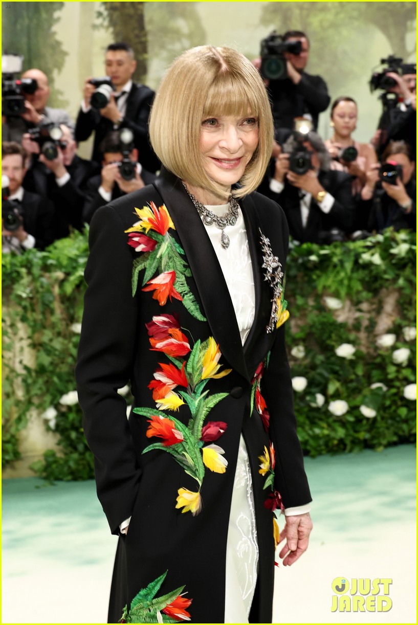 Naomi Campbell And Anna Wintour: Met Gala 2025 Absence Sparks Speculation. Naomi Campbell And Anna Wintour: Met Gala 2025 Absence Sparks Speculation.