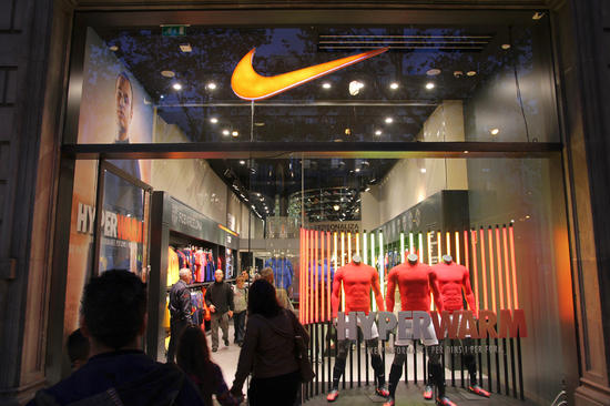 Nike Q3 Earnings: Jefferies Predicts Impact On Foot Locker's Short-Term Performance Nike Q3 Earnings: Jefferies Predicts Impact On Foot Locker's Short-Term Performance