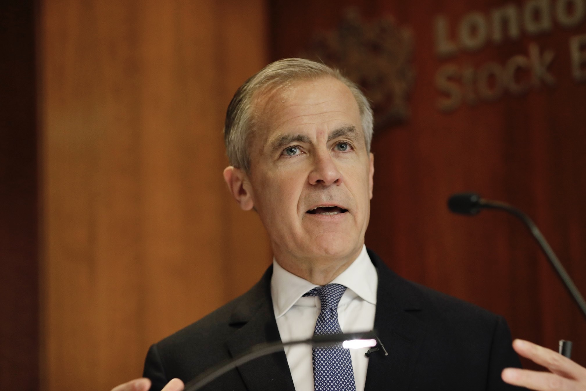 No Leadership Challenge For Mark Carney: Canadian Liberals' Decision No Leadership Challenge For Mark Carney: Canadian Liberals' Decision