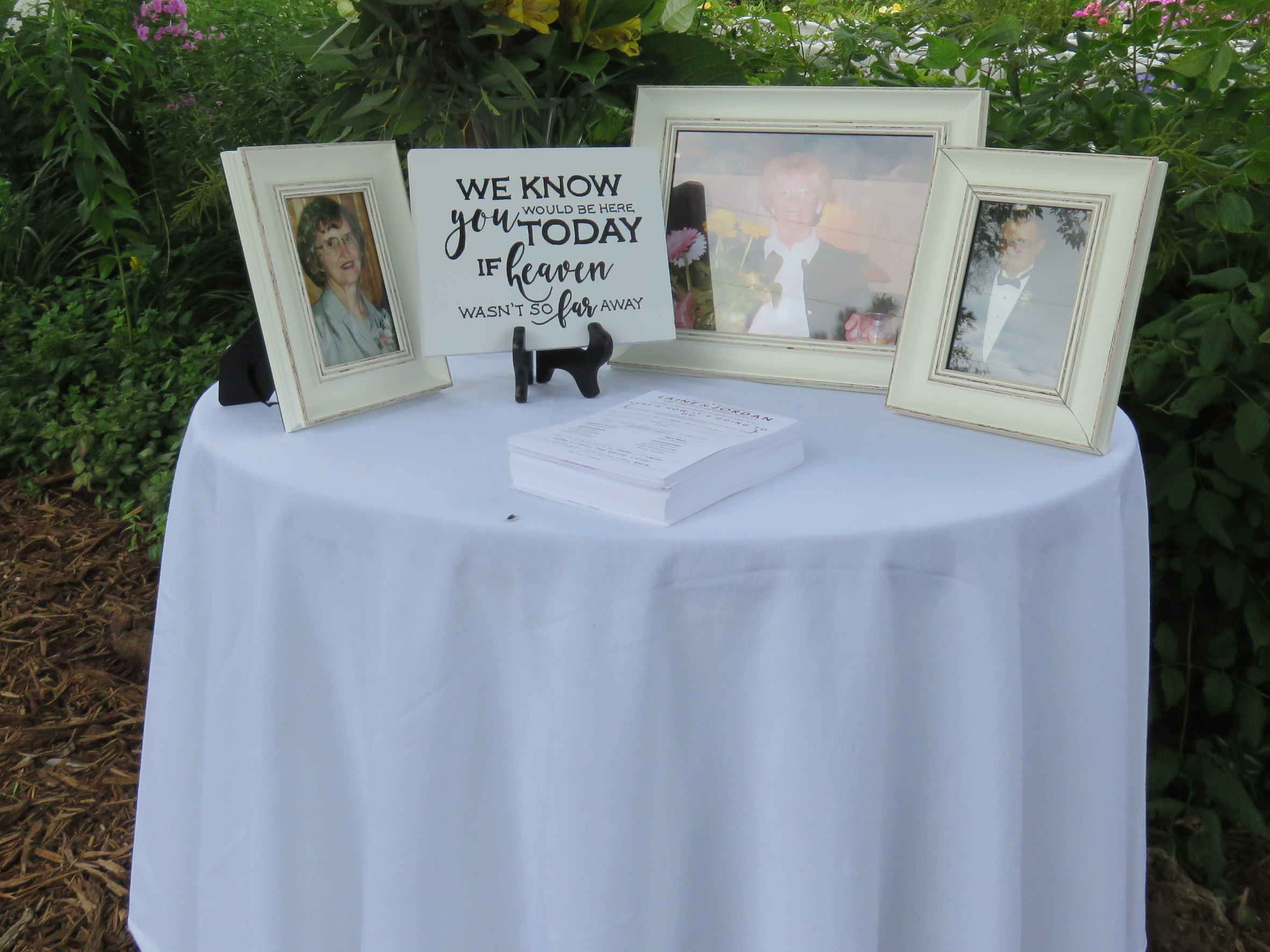Obituaries: A Memorial To Recently Deceased Community Members Obituaries: A Memorial To Recently Deceased Community Members