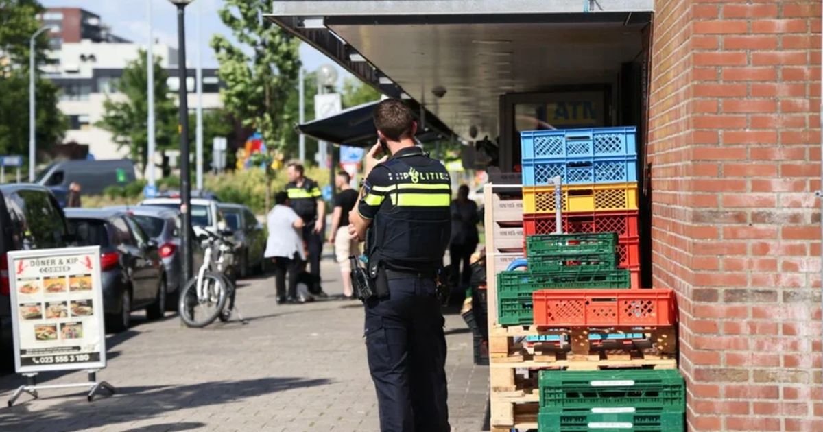 Onderzoek Naar Gewapende Overval Door 16-jarige Venlonaar Op School Onderzoek Naar Gewapende Overval Door 16-jarige Venlonaar Op School