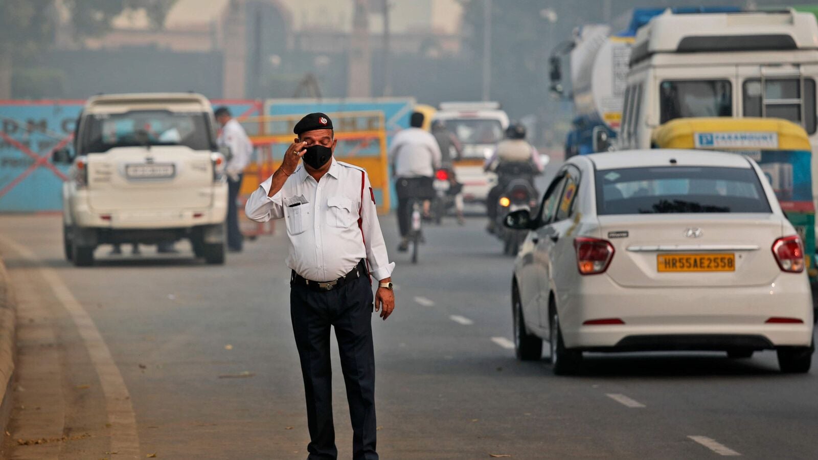 Outdoor Worker Safety: Ghaziabad And Noida Issue Heat Advisory Outdoor Worker Safety: Ghaziabad And Noida Issue Heat Advisory