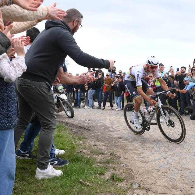 Paris-Roubaix: Bottle-Throwing Spectator Surrenders To Police