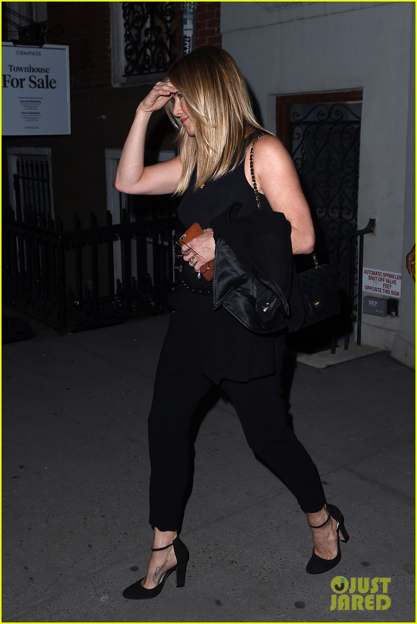 Pedro Pascal's Dinner Date With Jennifer Aniston: What He Said Pedro Pascal's Dinner Date With Jennifer Aniston: What He Said