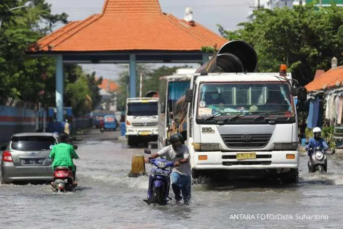Peringatan Dini Cuaca: Hujan Petir Di Jawa Timur (29/3/2024) Peringatan Dini Cuaca: Hujan Petir Di Jawa Timur (29/3/2024)
