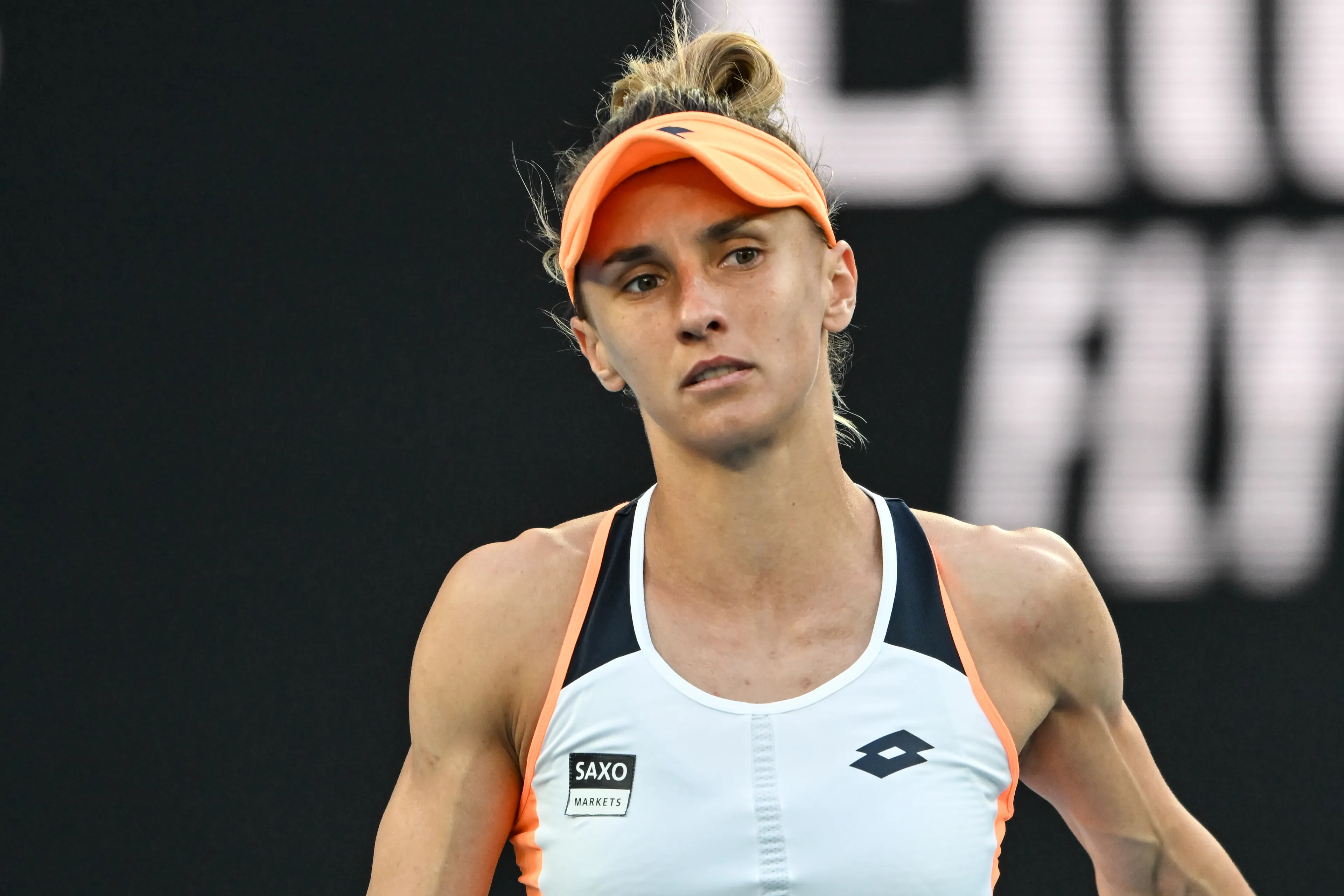 Photographic Evidence: Sabalenka Challenges Umpire Decision In Stuttgart Victory Photographic Evidence: Sabalenka Challenges Umpire Decision In Stuttgart Victory