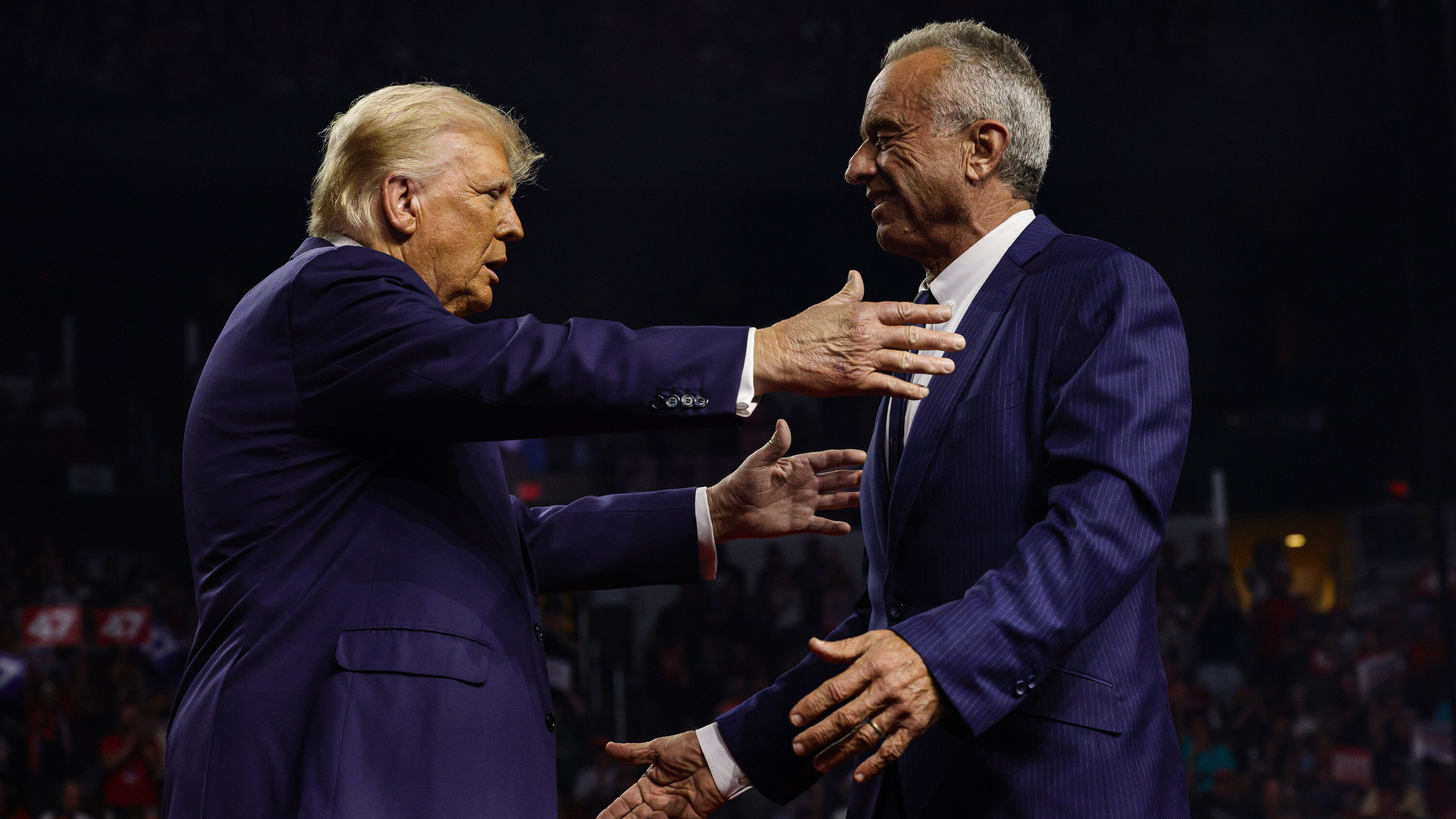 Planned Trump Kennedy Center Appearance Faces Les Misérables Cast Backlash Planned Trump Kennedy Center Appearance Faces Les Misérables Cast Backlash