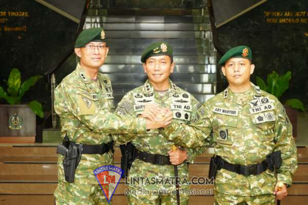 Polda Bali: Irjen Daniel Pimpin Serah Terima Jabatan 7 Pamen Polda Bali: Irjen Daniel Pimpin Serah Terima Jabatan 7 Pamen