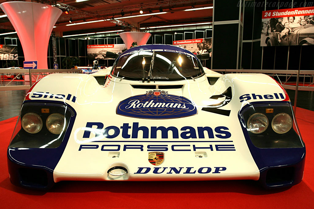 Porsche 956'nın Tavan Sergisinin Sırrı Porsche 956'nın Tavan Sergisinin Sırrı