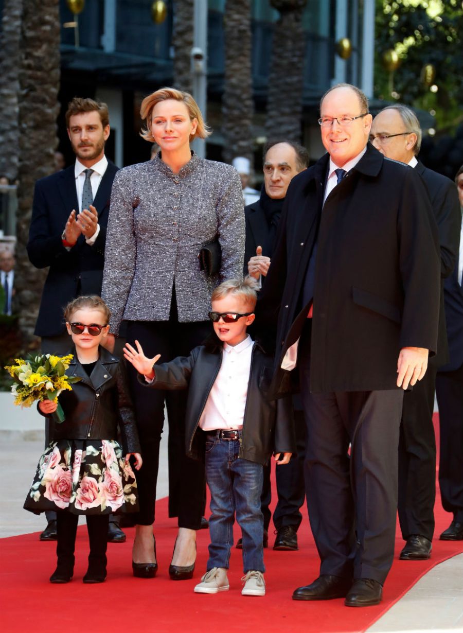 Primera Comunión De Los Hijos De Alberto De Mónaco: Jacques Y Gabriella Primera Comunión De Los Hijos De Alberto De Mónaco: Jacques Y Gabriella