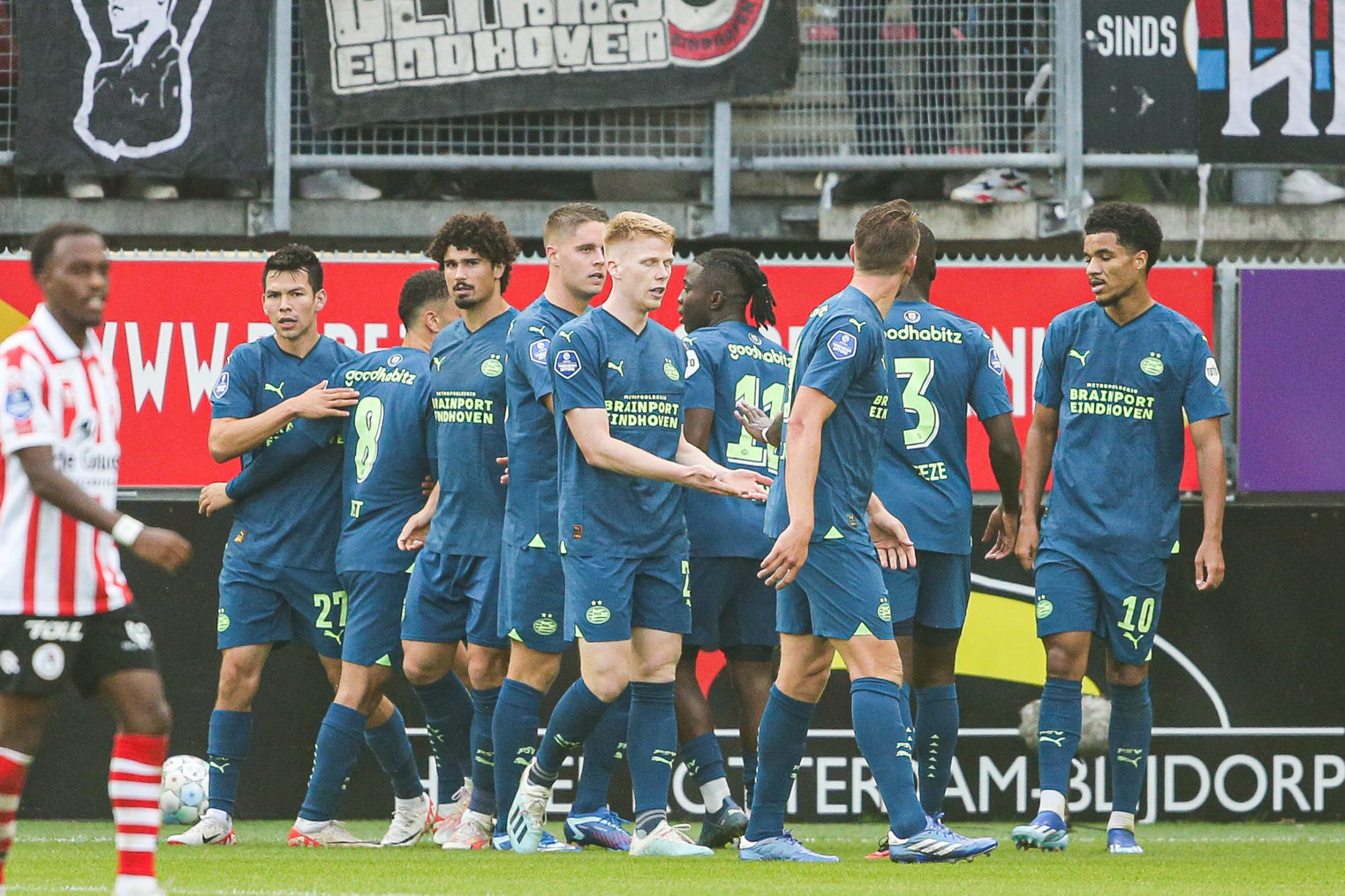 PSV Juara Liga Belanda Setelah Taklukkan Sparta Rotterdam PSV Juara Liga Belanda Setelah Taklukkan Sparta Rotterdam