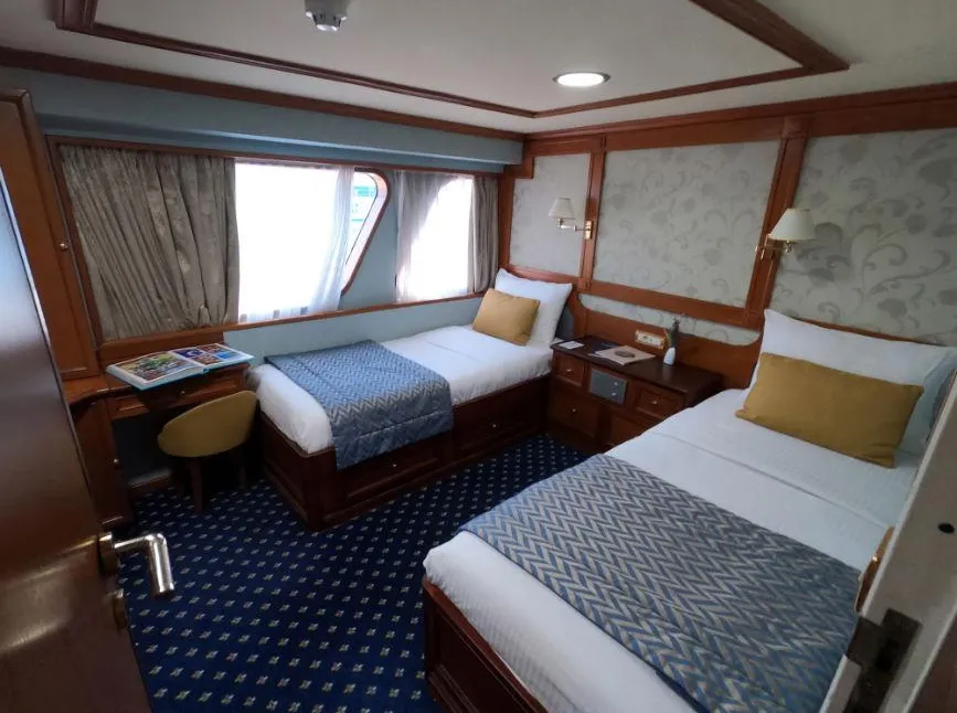 Queen Elizabeth 2 Post-Makeover: Exploring The Renovated Cruise Ship For 2,000 Guests Queen Elizabeth 2 Post-Makeover: Exploring The Renovated Cruise Ship For 2,000 Guests