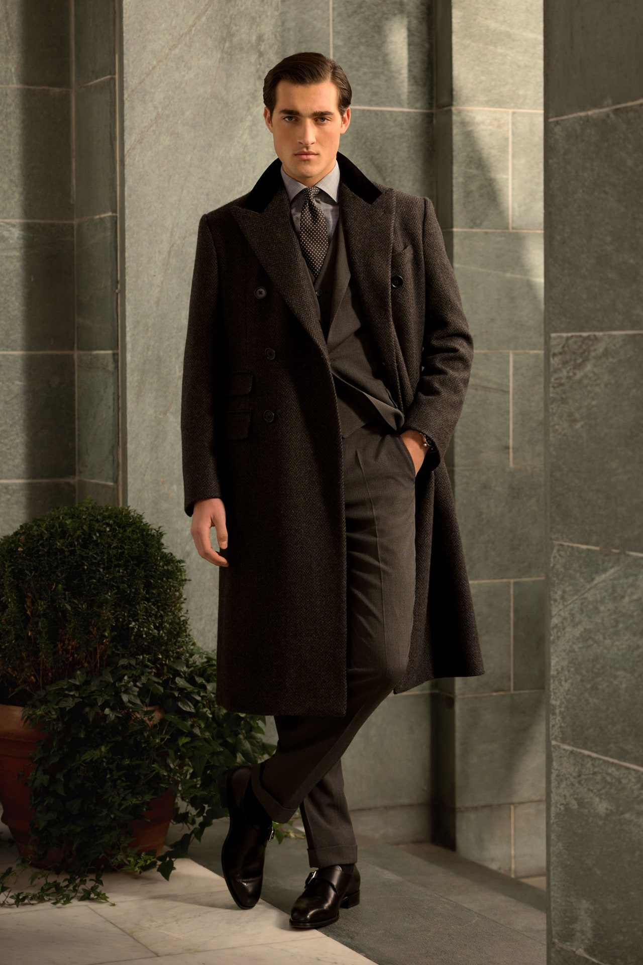 Ralph Lauren Fall 2025 Riser: Key Trends And Design Elements Ralph Lauren Fall 2025 Riser: Key Trends And Design Elements