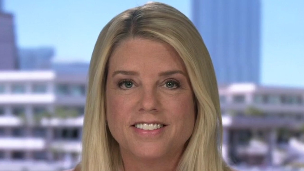 Record Fentanyl Bust: Pam Bondi Details Largest US Seizure Record Fentanyl Bust: Pam Bondi Details Largest US Seizure