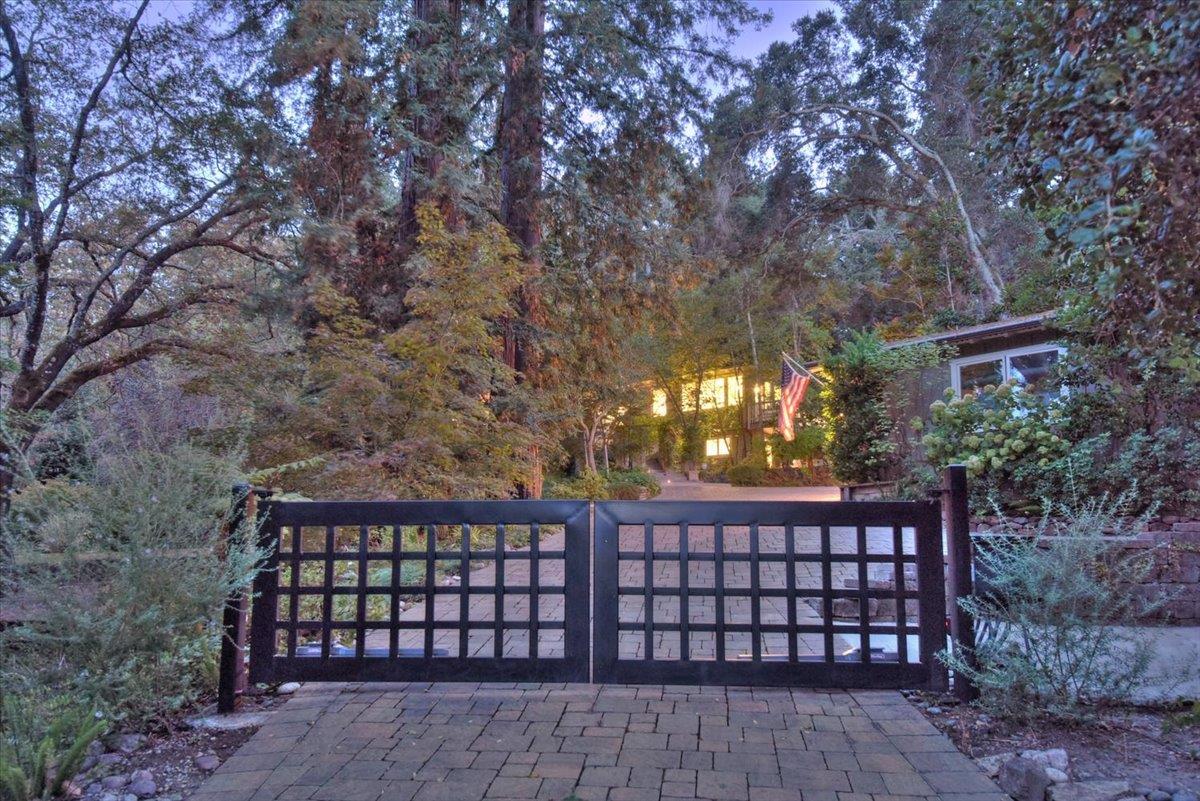 Remembering Sue Crane: A Legacy Of Public Service In Portola Valley Remembering Sue Crane: A Legacy Of Public Service In Portola Valley