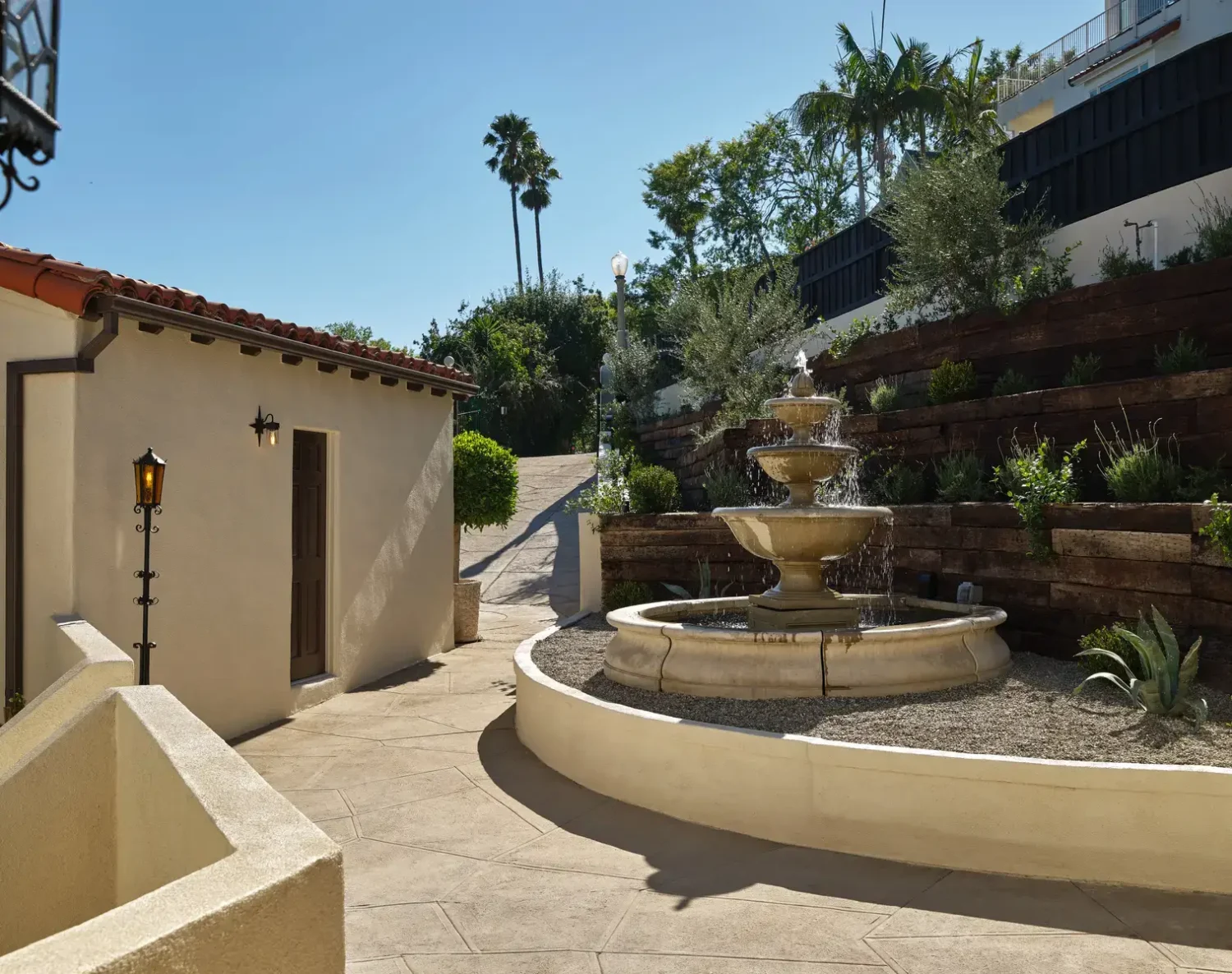 Renovated Spanish Townhouse For Sale: A Celebrity-Designed Property (€245K) Renovated Spanish Townhouse For Sale: A Celebrity-Designed Property (€245K)