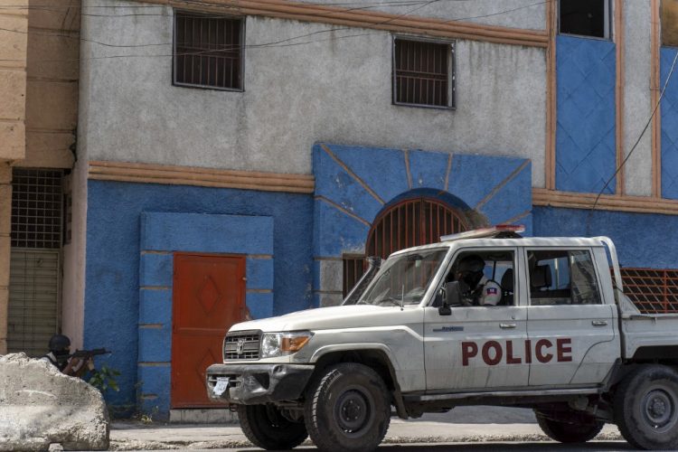 República Dominicana: Corredor Estratégico Del Tráfico Ilegal De Armas Hacia Haití República Dominicana: Corredor Estratégico Del Tráfico Ilegal De Armas Hacia Haití