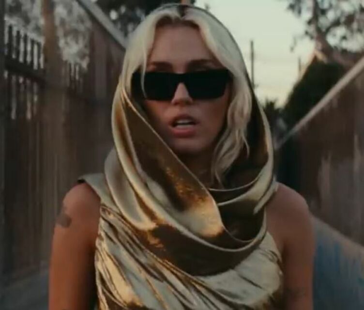 Resmi Rilis! Dengarkan Singel Terbaru Miley Cyrus, Resmi Rilis! Dengarkan Singel Terbaru Miley Cyrus,