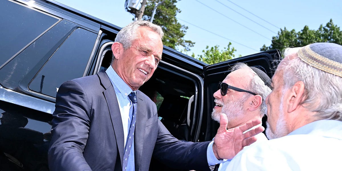 RFK Jr. Calls For End To Routine COVID-19 Vaccination For Children And Pregnant Women