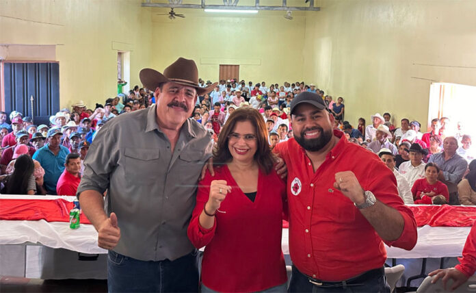 Rixi Moncada Y Cossette López: Un Choque De Posturas Que Genera Debate Rixi Moncada Y Cossette López: Un Choque De Posturas Que Genera Debate