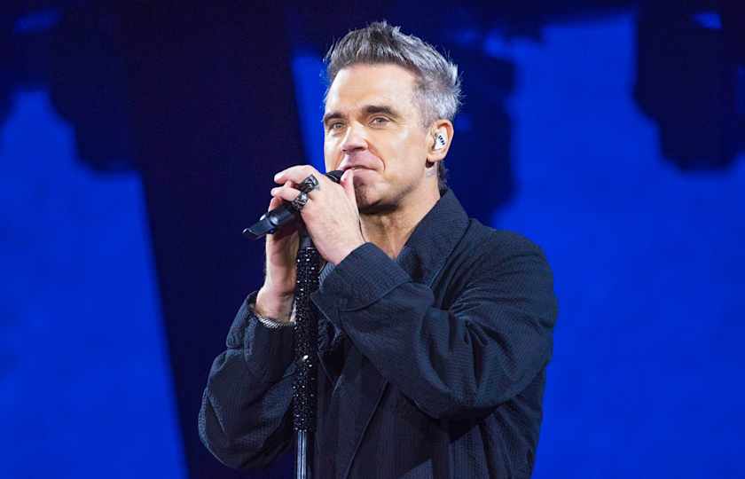 Robbie Williams' Malaga Concert: Cruise Ship Christening Spectacle Robbie Williams' Malaga Concert: Cruise Ship Christening Spectacle