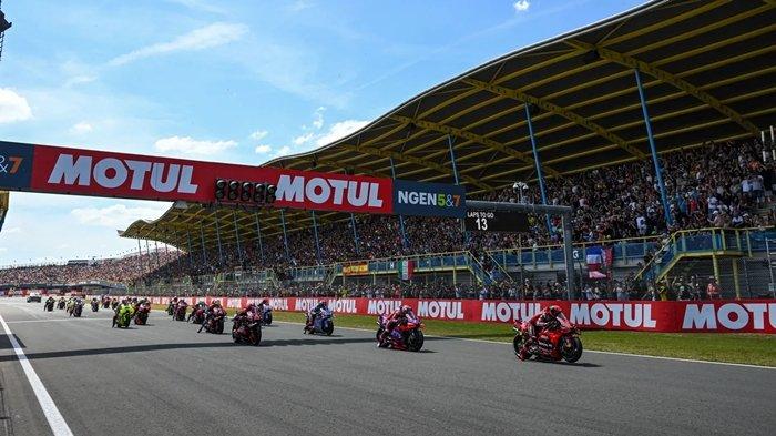 Saksikan Aksi MotoGP Inggris 2025: Jadwal Terbaru Pekan Ini Saksikan Aksi MotoGP Inggris 2025: Jadwal Terbaru Pekan Ini