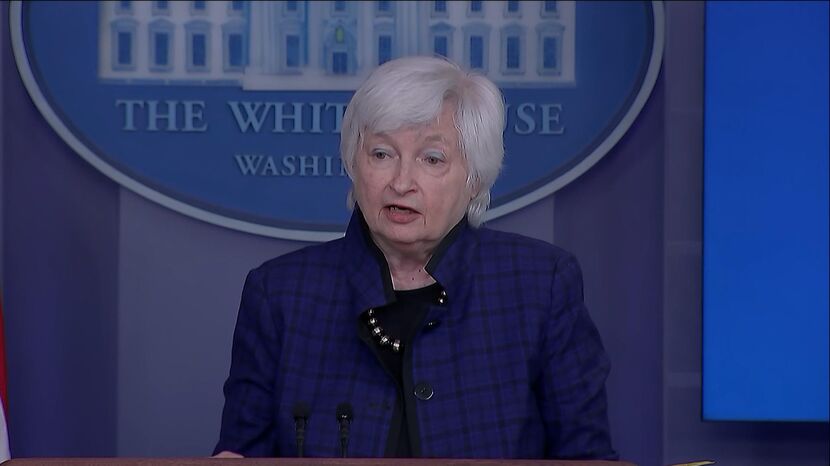 Scott Bessent's Warning: US Debt Limit Measures May End In August Scott Bessent's Warning: US Debt Limit Measures May End In August