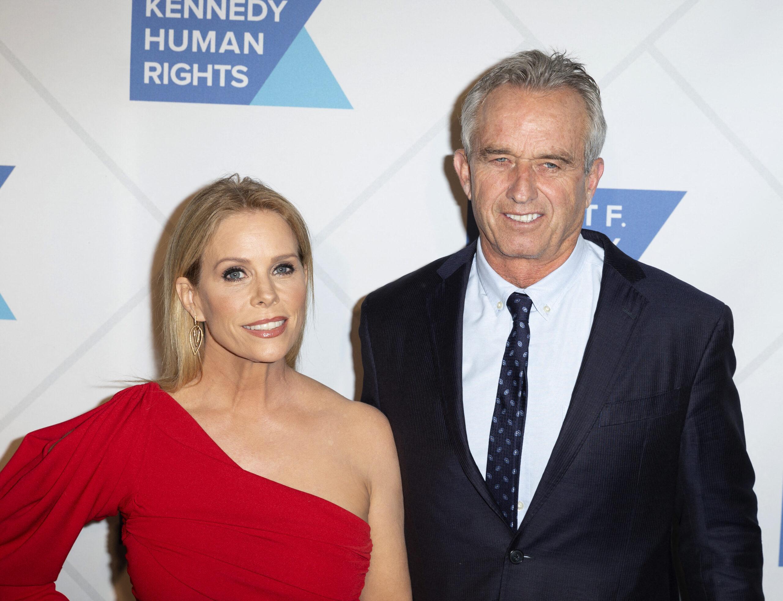 Sexting Scandal Rocks RFK Jr.: Cheryl Hines's Strong Ultimatum Sexting Scandal Rocks RFK Jr.: Cheryl Hines's Strong Ultimatum
