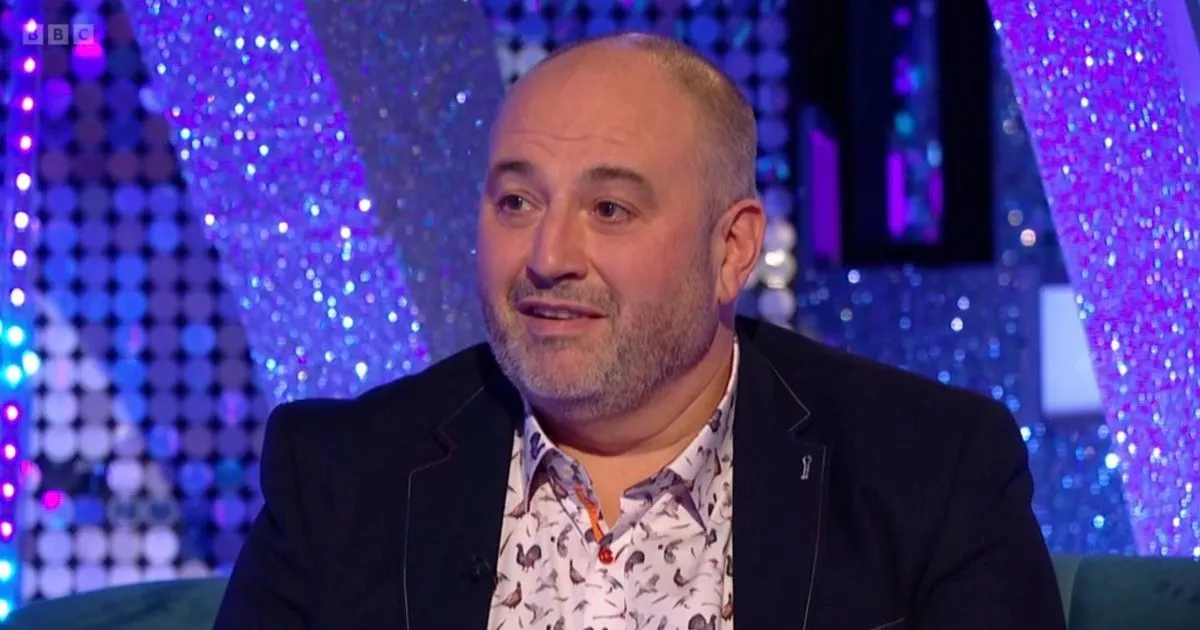 Singer Wynne Evans' Relaxed Day With Liz Following BBC Scheduling Change Singer Wynne Evans' Relaxed Day With Liz Following BBC Scheduling Change