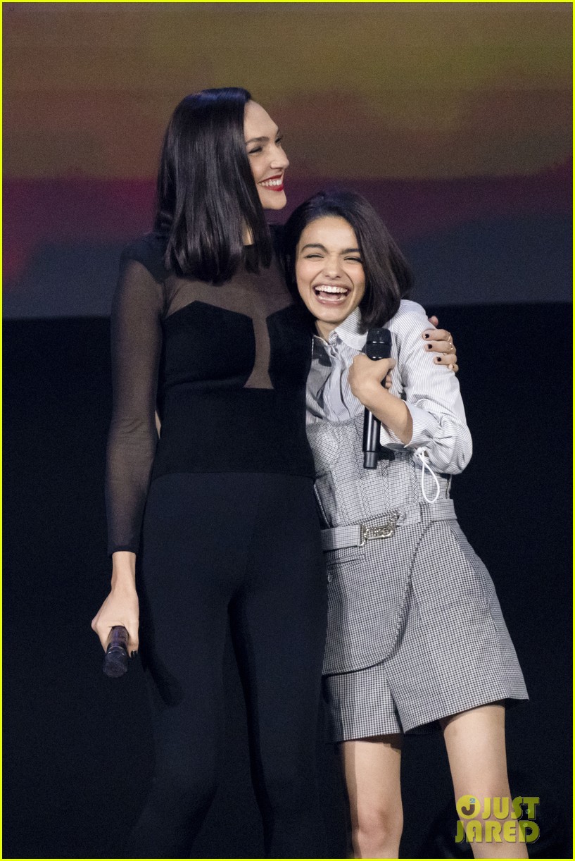 Snow White Premiere In Spain: Rachel Zegler Appears, Gal Gadot Missing Snow White Premiere In Spain: Rachel Zegler Appears, Gal Gadot Missing