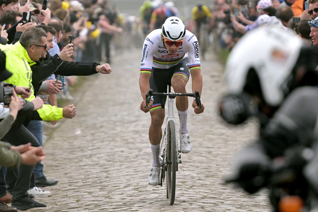 Spectator Who Threw Bottle At Van Der Poel In Paris-Roubaix Arrested