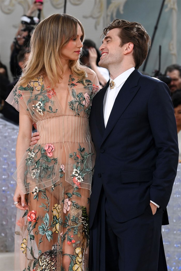 Suki Waterhouse's Daring Met Gala 2025 Look: Black Tuxedo Dress And Sideboob Suki Waterhouse's Daring Met Gala 2025 Look: Black Tuxedo Dress And Sideboob