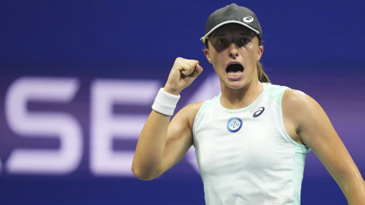 Swiatek Advances As Ruud And Tsitsipas Bow Out Of French Open