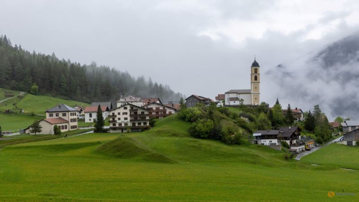 Swiss Alpine Village Evacuates Livestock: Landslide Risk Forces Unique Rescue Operation Swiss Alpine Village Evacuates Livestock: Landslide Risk Forces Unique Rescue Operation