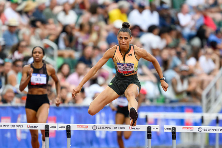 Sydney McLaughlin-Levrone Sets New 400m Hurdle World Lead At Miami Grand Slam Sydney McLaughlin-Levrone Sets New 400m Hurdle World Lead At Miami Grand Slam