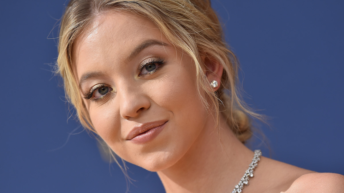 Sydney Sweeney And Julianne Moore In Echo Valley: New Thriller Images Revealed Sydney Sweeney And Julianne Moore In Echo Valley: New Thriller Images Revealed