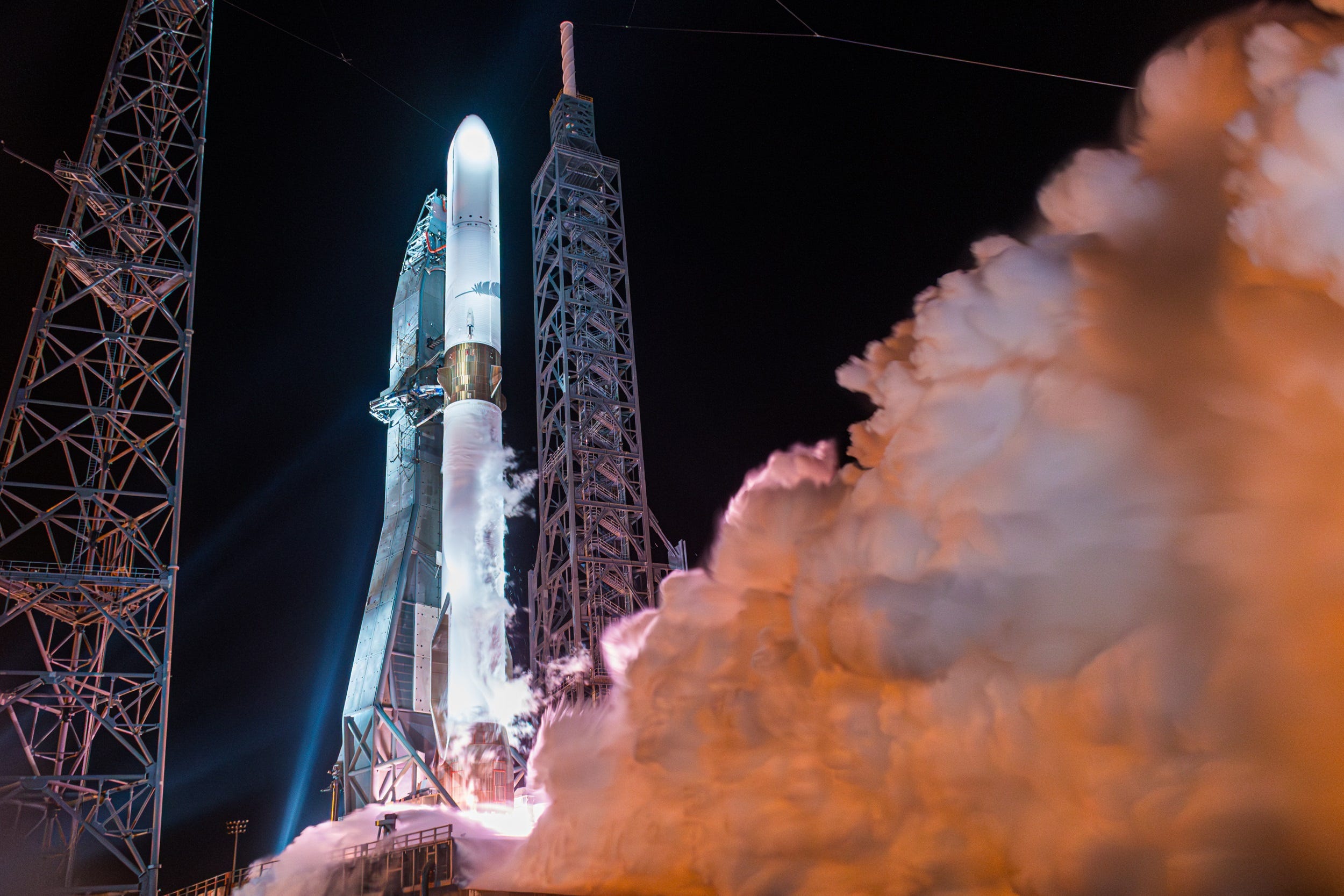Technical Glitch Grounds Blue Origin Rocket: Launch Scrubbed Technical Glitch Grounds Blue Origin Rocket: Launch Scrubbed