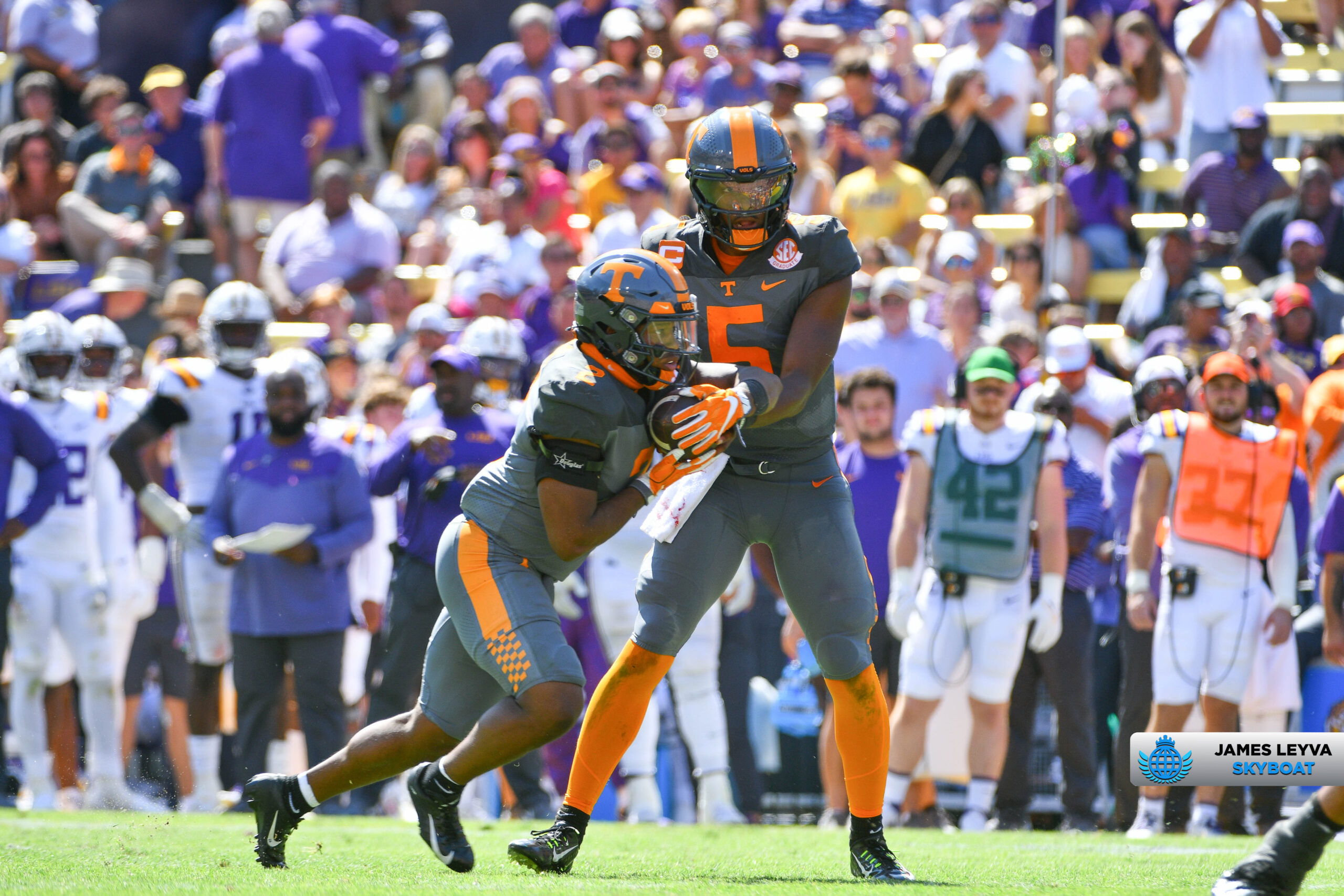 Tennessee's Late-Inning Surge Evens Series Against LSU Tennessee's Late-Inning Surge Evens Series Against LSU