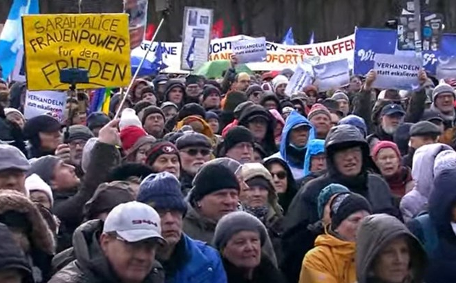 Tesla Berlin: Prosvjed I Poruka O Globalnoj Prijetnji Tesla Berlin: Prosvjed I Poruka O Globalnoj Prijetnji