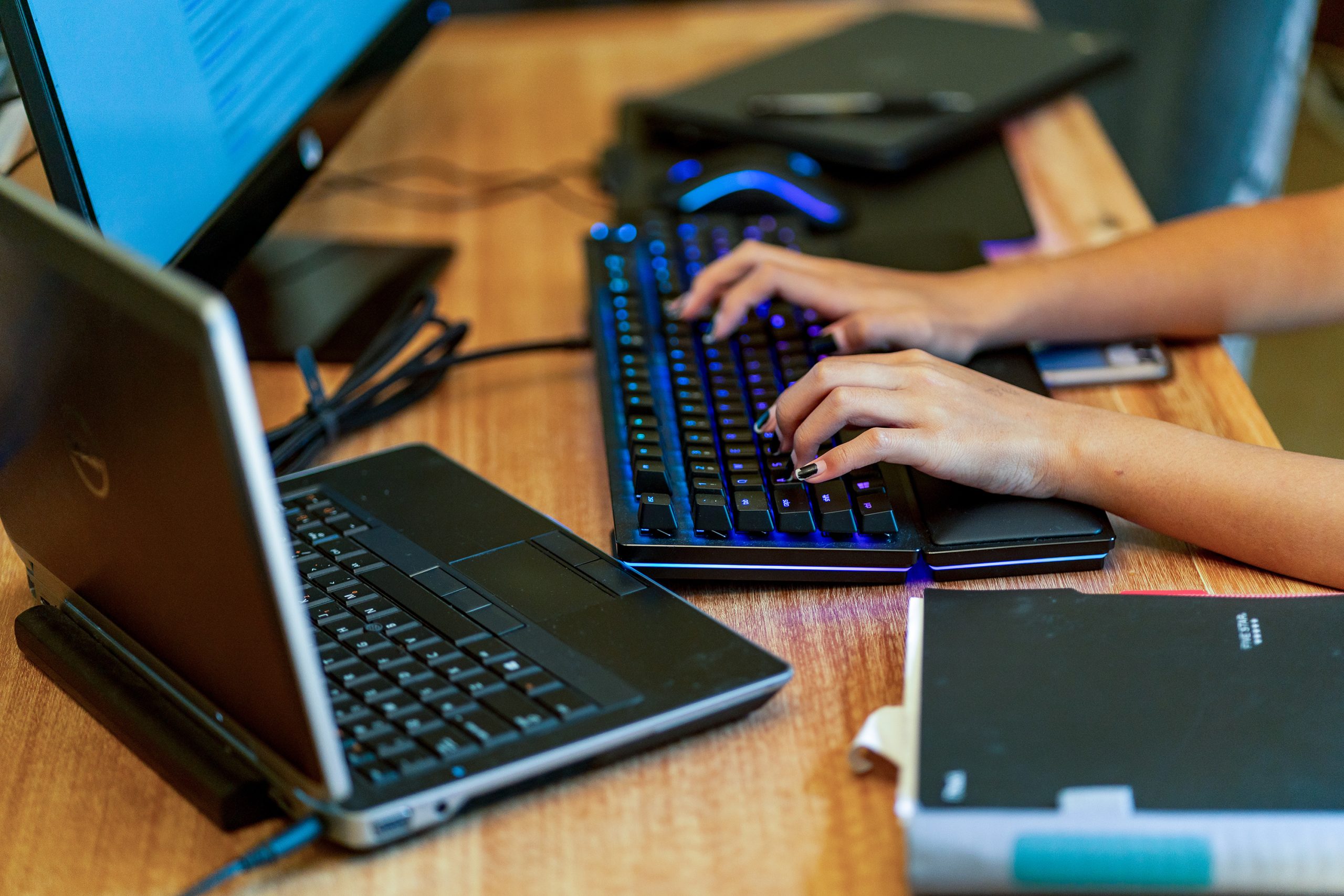 Texas Lawmakers Seek To Limit Children's Social Media Use Texas Lawmakers Seek To Limit Children's Social Media Use