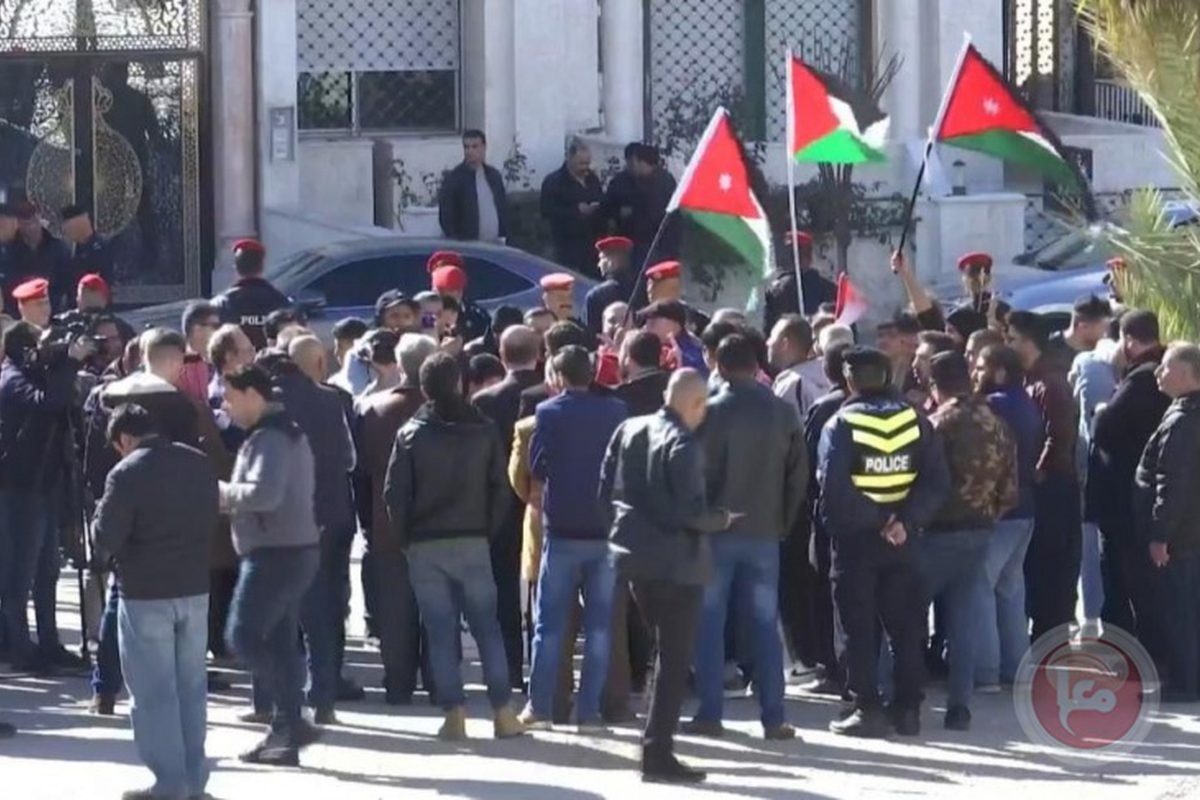 تفاصيل هجوم سفارة الاحتلال: مناداة بالحرية لفلسطين تفاصيل هجوم سفارة الاحتلال: مناداة بالحرية لفلسطين
