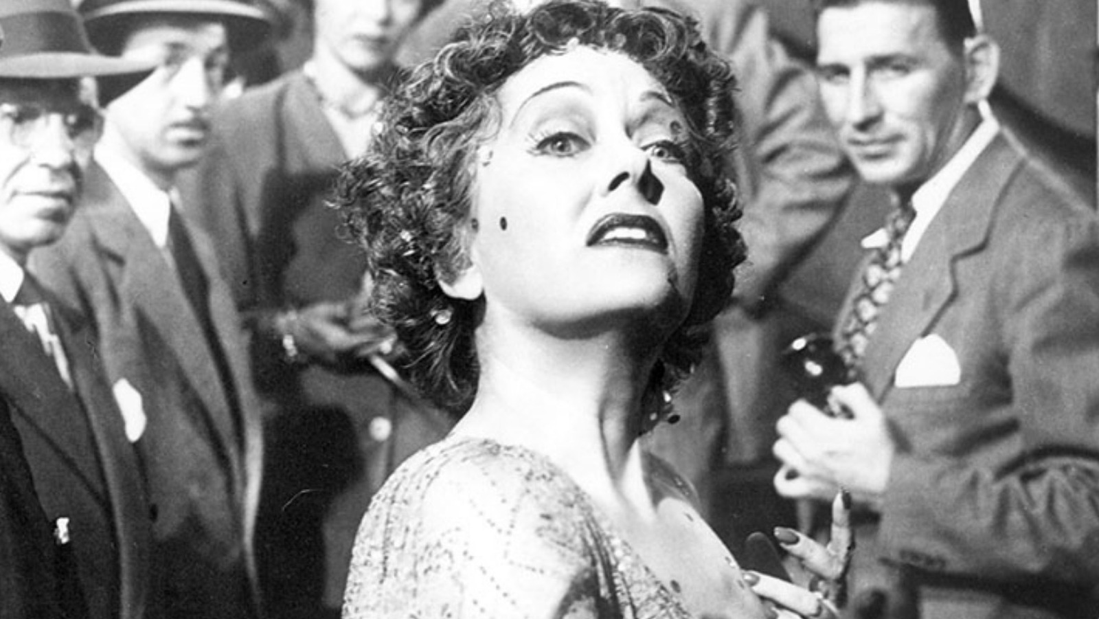 The 10 Best Film Noir Movies To Watch Right Now The 10 Best Film Noir Movies To Watch Right Now